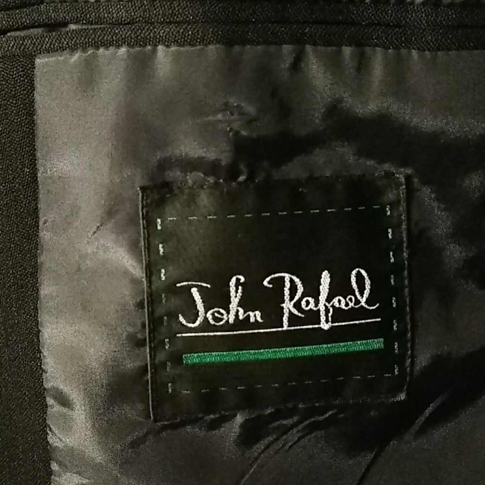 John Rafael Blazer - Picture 3 of 8